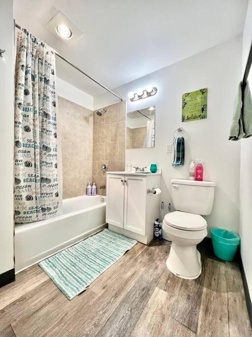 Private Room With Shared Bathroom On The 1St Floor 10 Minutes Walk To University Of Washington Seattle Buitenkant foto